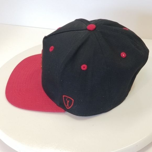 Flat Billed Baseball Cap With Cross - Picture 8 of 8